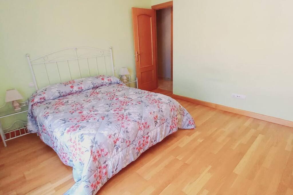 Apartamento Para 5 Personas Con Garaje A 10 Minutos De 巴利亚多利德 外观 照片