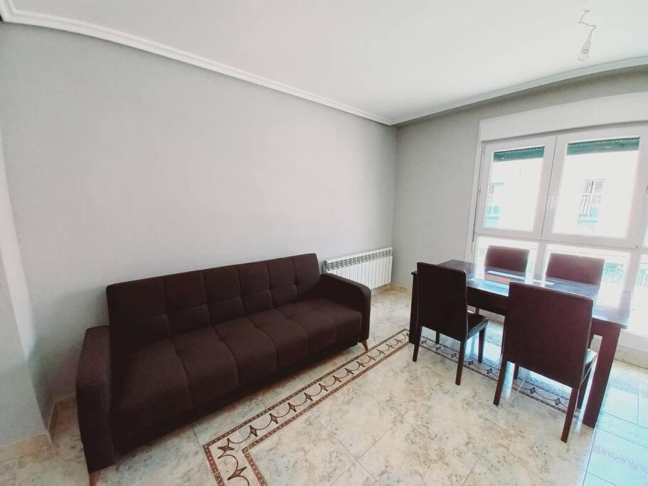 Apartamento Para 5 Personas Con Garaje A 10 Minutos De 巴利亚多利德 外观 照片